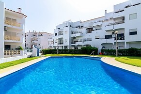 Holiday 1 Bed Apartment With Pool in Albufeira