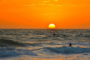 Absolute Paradise Ami-private Beach Access-water Views From Every Wind