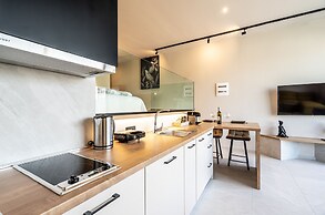 Pathos SeaSide Suites