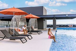 Singular Dream Beach Residences