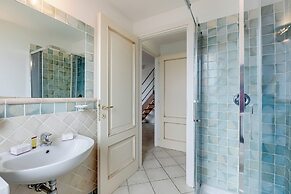 Il Borgo 2/15 700mt From The Beach