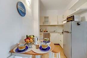 Il Borgo 21A3 700 MT From The Beach