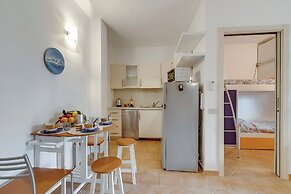 Il Borgo 21A3 700 MT From The Beach