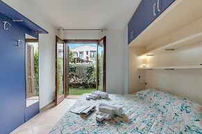 Il Borgo 21A3 700 MT From The Beach