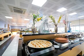 Grand Sahins Gumuldur Resort