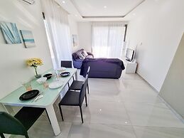 Sea La Vie Seaview Apartment