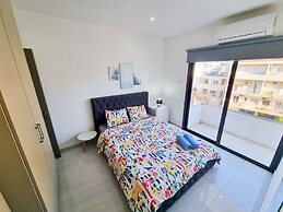 Sea La Vie Seaview Apartment