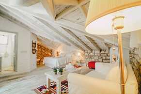 Yukari Sokak VIP Butik Otel