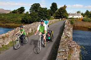 Large 5-bed Country House, Aughagower, Westport,