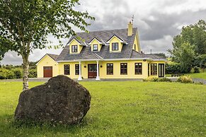 Large 5-bed Country House, Aughagower, Westport,