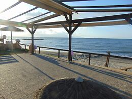 Litinas Casa-In front of the Sea