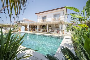 Voger Alacati Silence