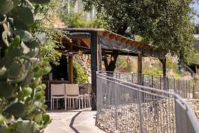 Lifta Boutique Hotel & Spa