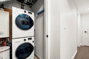 GLOBALSTAY Luxury Townhouse Minutes Away From Waterfront