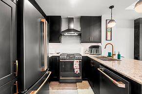 GLOBALSTAY Luxury Townhouse Minutes Away From Waterfront