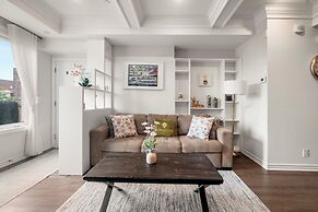 GLOBALSTAY Luxury Townhouse Minutes Away From Waterfront