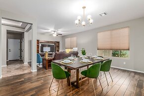 Tucana Seville Gilbert 3 Bedroom Home by RedAwning