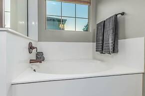 Tucana Seville Gilbert 3 Bedroom Home by RedAwning