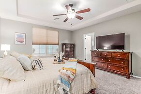 Tucana Seville Gilbert 3 Bedroom Home by RedAwning