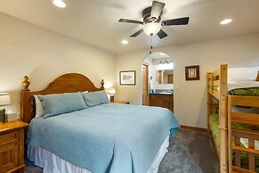 8201 Mill Creek - Private Hot Tub! 3 Bedroom Condo by RedAwning