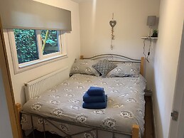 Stunning 2-bed Cabin in Nantglyn Denbigh