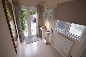 Stunning 2-bed Cabin in Nantglyn Denbigh