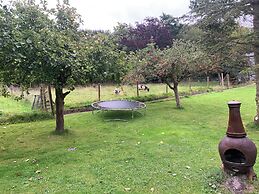 Stunning 2-bed Cabin in Nantglyn Denbigh