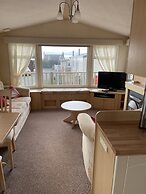 Beautiful 2-bed Static Caravan