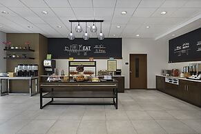 Hampton Inn By Hilton Cornwall