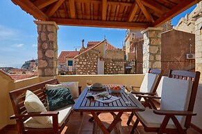 Hedera Estate, Hedera A22