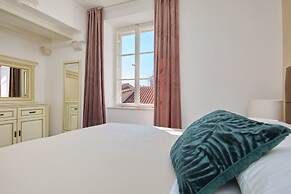 Hedera Estate, Hedera A22