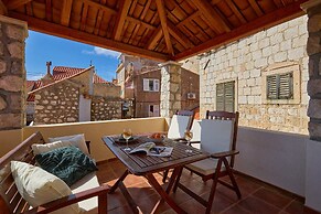 Hedera Estate, Hedera A22