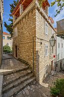 Hedera Estate, Hedera A22