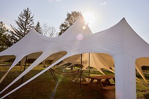 Hôtel UNIQ - Domaine Saint-Bernard