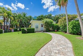 AMI Lighthouse Cottage-one Minute Walk To The Beach-keyless Locks