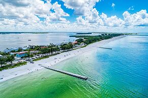 AMI Lighthouse Cottage-one Minute Walk To The Beach-keyless Locks