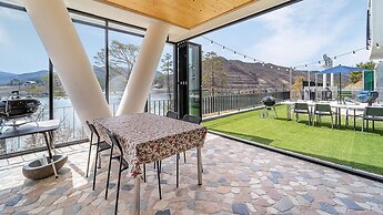 Chungnam Cheongyang Kongmaea Poolvilla