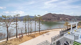 Chungnam Cheongyang Kongmaea Poolvilla