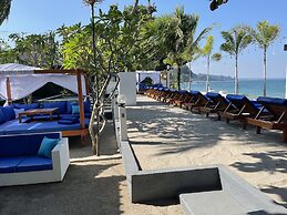 Beach Club Lombok by Bale Solah