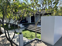 Beach Club Lombok by Bale Solah