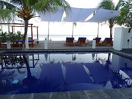 Beach Club Lombok by Bale Solah