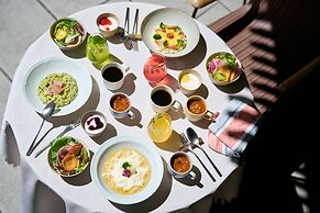 OMO5 Kyoto Sanjo by Hoshino Resorts