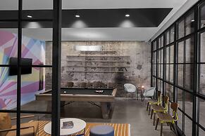 Caption BY Hyatt Beale Street Memphis