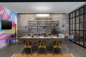 Caption BY Hyatt Beale Street Memphis