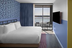 Caption BY Hyatt Beale Street Memphis