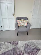 Charming 1-bed Apartment in Barefield