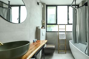 Stylish and Modern 3BR TelAviv Apartment