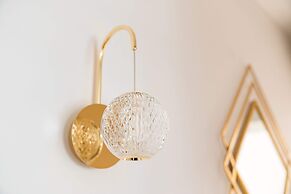 Crystal House - LoftAffair Collection