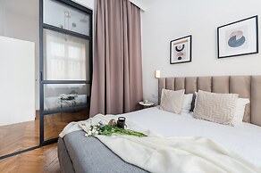 Crystal House - LoftAffair Collection