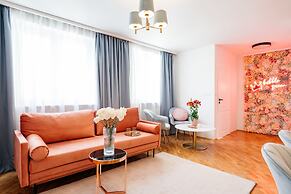 Crystal House - LoftAffair Collection